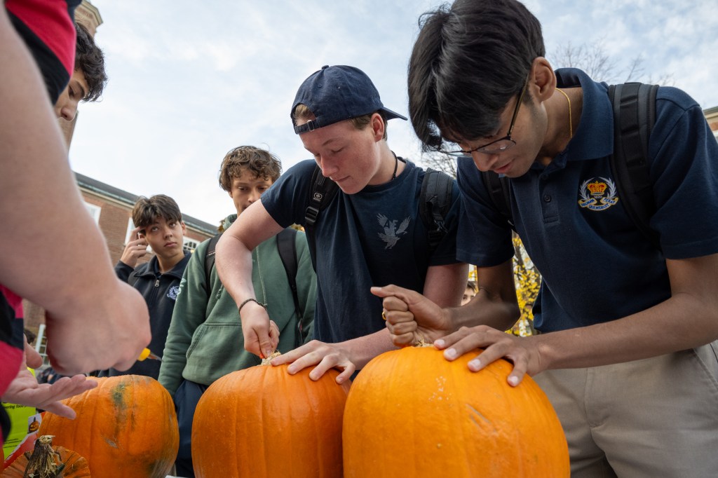 UCC Halloween Pumpkin Carving Contest – Oct&nbsp;31st