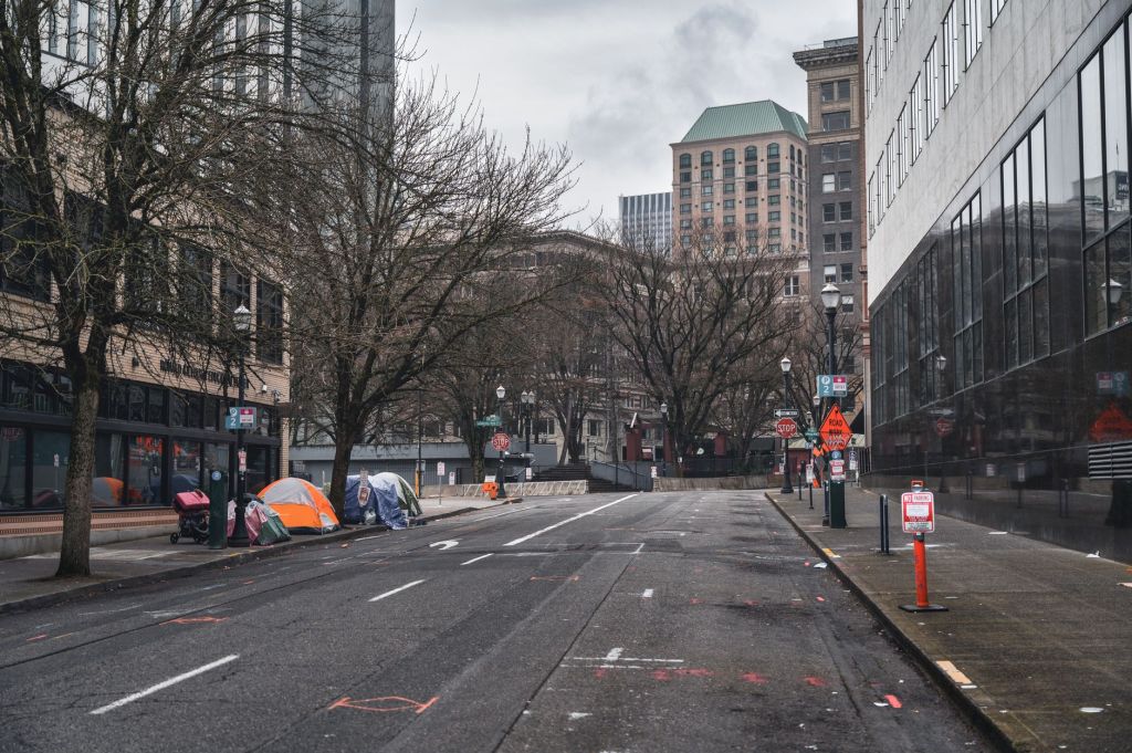 Running to stay poor: reveal of America’s rising poverty&nbsp;line.